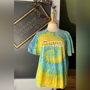 Wawa fans tie dye. (Inventory tub #1).